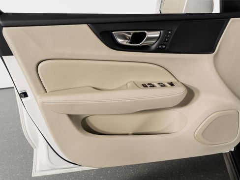 Used 2026 Volvo V60 B5 Cross Country Plus w/ Protection Package Premier image 45