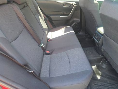 Used 2019 Toyota RAV4 XLE w/ Convenience Package AWD/4WD image 19