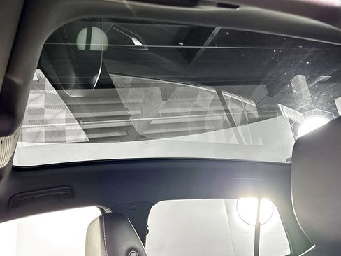 Used 2023 Volkswagen ID.4 Pro S image 19