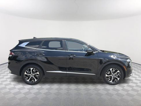 Used 2023 Kia Sportage EX FWD image 7