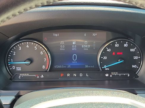 Used 2023 Ford Explorer XLT w/ Equipment Group 202A AWD/4WD image 14