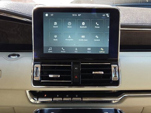 Used 2019 Lincoln Navigator L Reserve w/ Cargo Package image 11