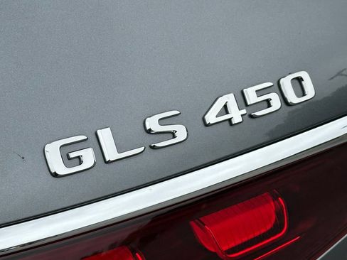 Used 2026 Mercedes-Benz GLS 450 4MATIC image 12
