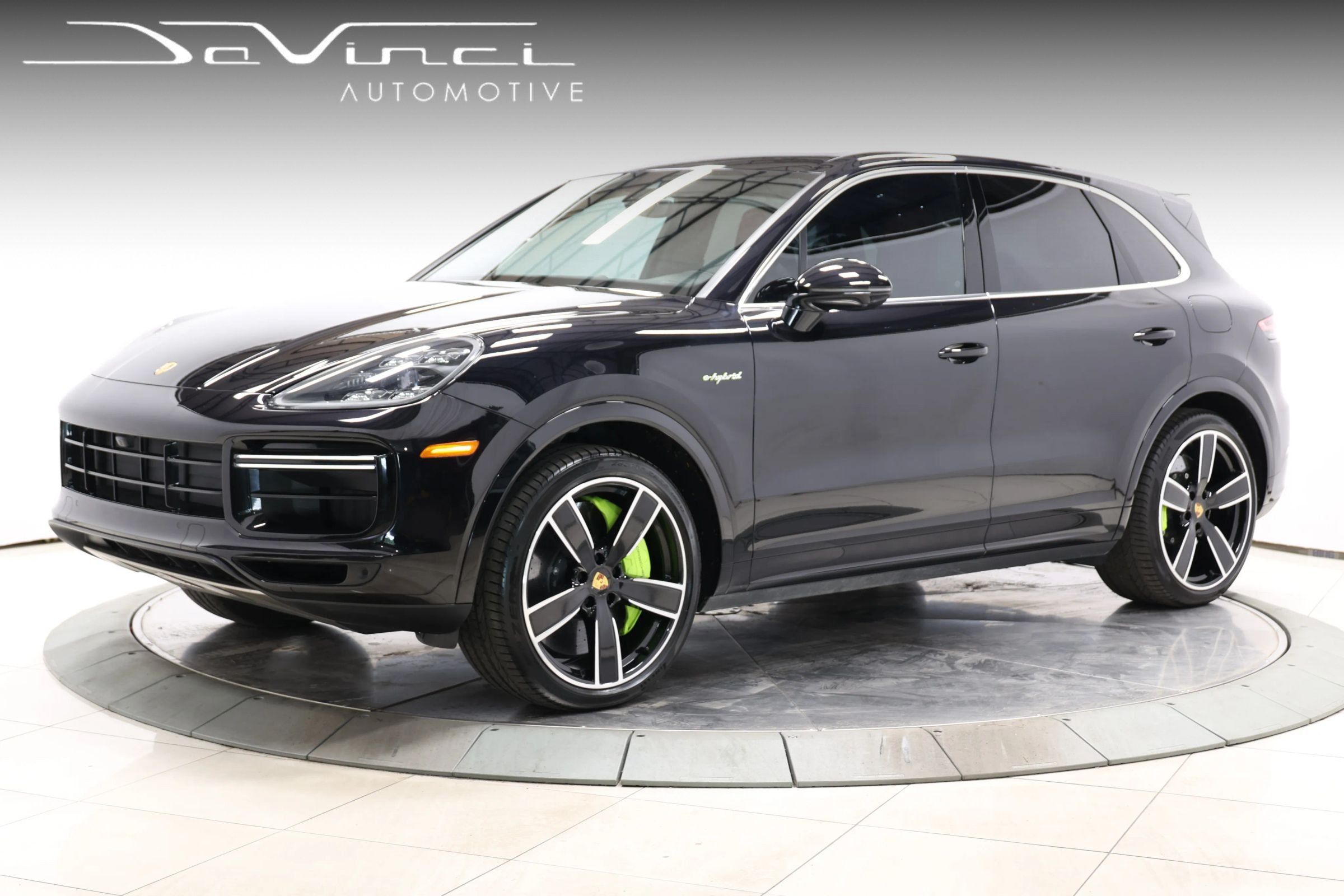 Used 2021 Porsche Cayenne Turbo S AWD/4WD image 1