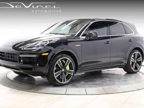 Used 2021 Porsche Cayenne Turbo S AWD/4WD image 1