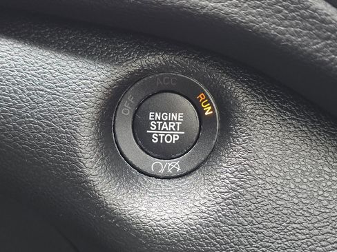 Used 2023 Jeep Cherokee Altitude Lux w/ Lux Elite Package image 23