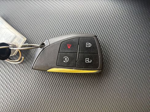Used 2025 Chevrolet Equinox LT FWD image 22