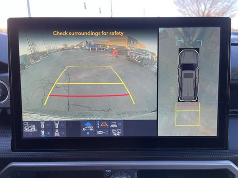 Used 2026 Toyota 4Runner Limited image 11