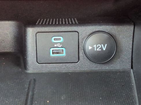 Certified 2022 Ford Escape SEL image 31