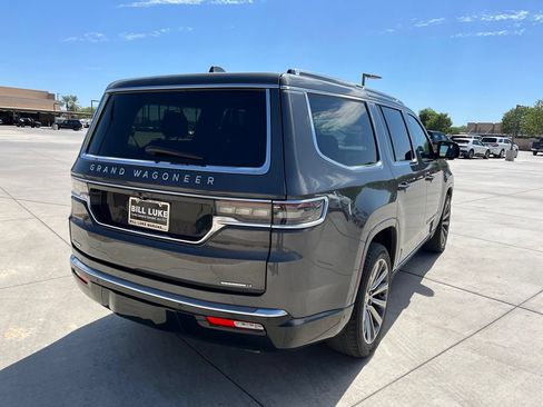 Used 2022 Jeep Grand Wagoneer Series I AWD/4WD image 8