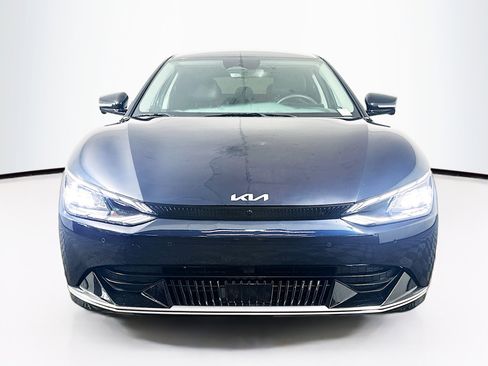 Used 2024 Kia EV6 Wind w/ Wind Technology Package RWD image 2