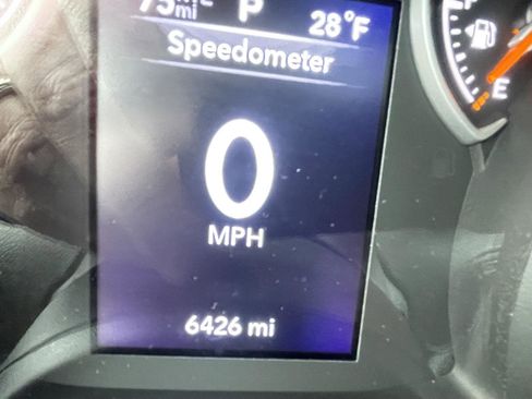 Used 2025 Jeep Gladiator Sport image 21