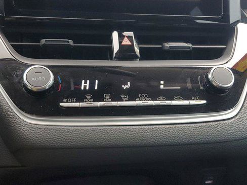 Certified 2024 Toyota Corolla LE image 25