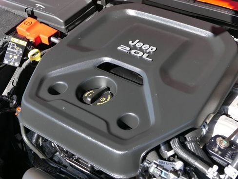 Used 2021 Jeep Wrangler Unlimited Rubicon AWD/4WD image 27