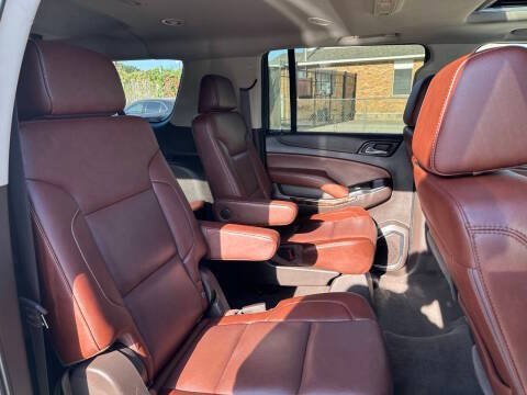 Used 2019 Chevrolet Suburban Premier AWD/4WD image 21