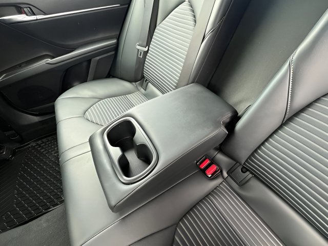 Used 2024 Toyota Camry SE FWD image 28