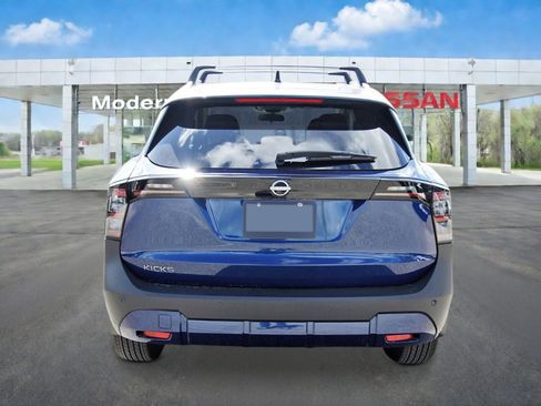 New 2026 Nissan Kicks SV w/ Cold Weather Package FWD image 4