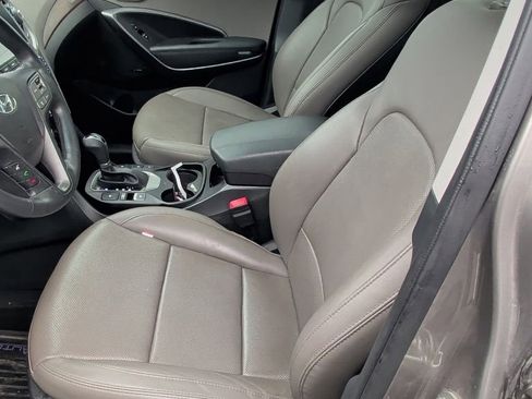 Used 2018 Hyundai Santa Fe Sport w/ 2.0T Ultimate Tech Package 05 FWD image 7