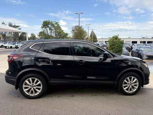 Certified 2022 Nissan Rogue Sport S FWD image 8
