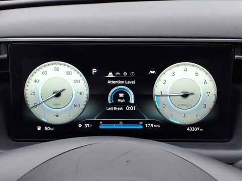 Certified 2022 Hyundai Santa Cruz SEL w/ Activity Package image 32