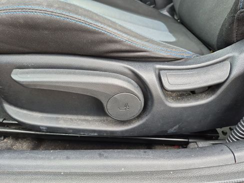 Used 2019 Hyundai Veloster 2.0 FWD image 14