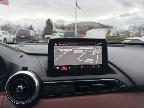 Used 2019 MAZDA MX-5 Miata RF Grand Touring image 32