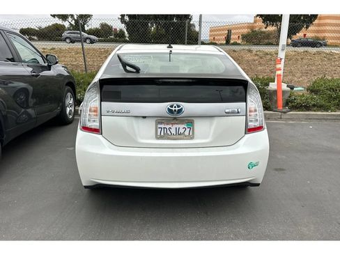 Used 2014 Toyota Prius Prime Plug-In Hybrid FWD image 4