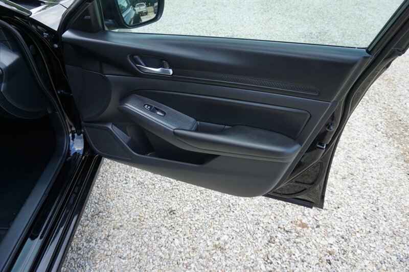 Used 2021 Nissan Altima 2.5 S w/ Driver Assist Package FWD image 17