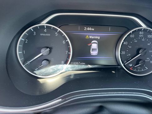 Used 2017 Nissan Maxima 3.5 SL FWD image 10