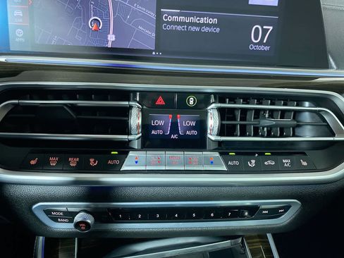 Used 2020 BMW X5 xDrive50i w/ Executive Package image 21