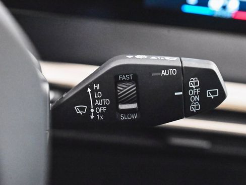 Used 2024 BMW iX xDrive50 w/ Premium Package image 24