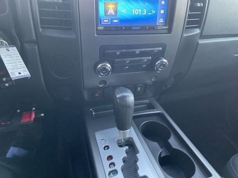 Used 2012 Nissan Titan SV w/ SV Value Truck Pkg image 23