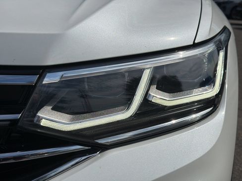 Used 2024 Volkswagen Tiguan SEL R-Line AWD/4WD image 12