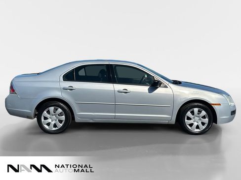 Used 2006 Ford Fusion SE FWD image 6