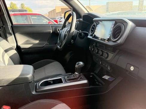 Used 2023 Toyota Tacoma TRD Off-Road AWD/4WD image 11