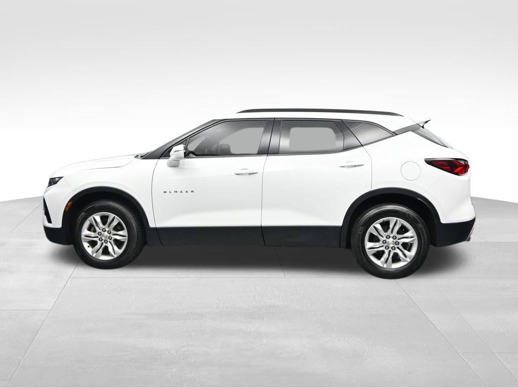 Used 2021 Chevrolet Blazer LT FWD image 2
