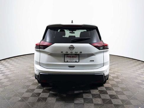 Certified 2025 Nissan Rogue S image 5