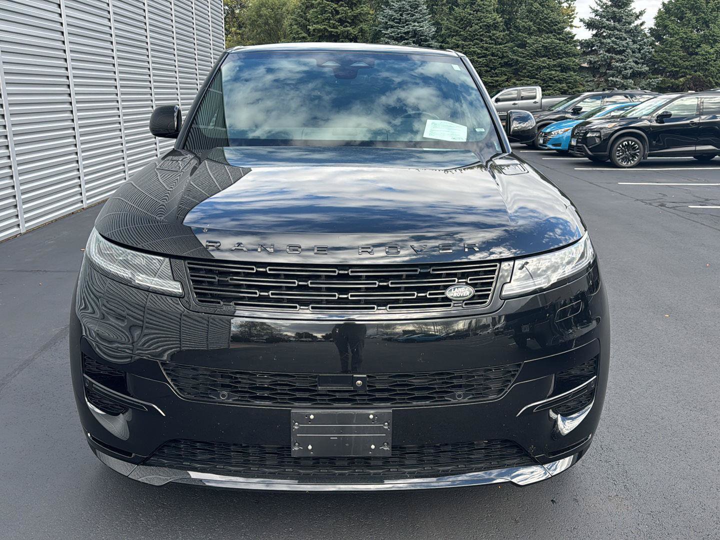 Certified 2024 Land Rover Range Rover Sport Dynamic SE AWD/4WD image 3