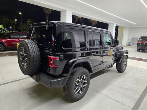 New 2026 Jeep Wrangler Sahara AWD/4WD image 6