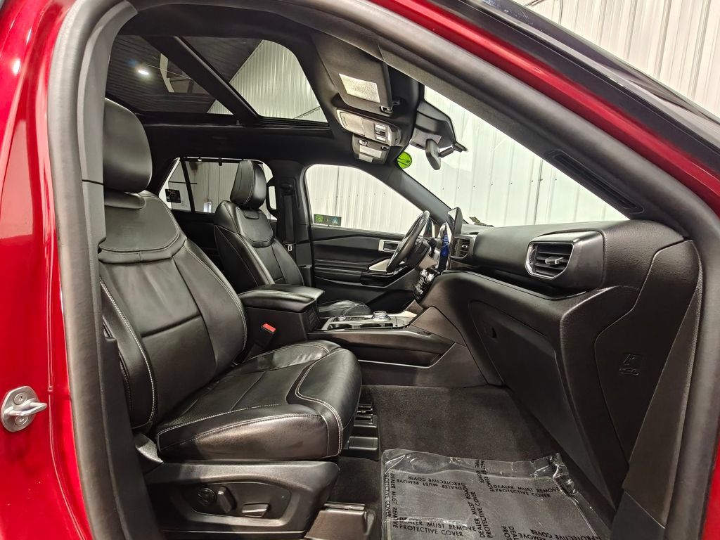 Used 2021 Ford Explorer ST w/ Equipment Group 401A AWD/4WD image 31