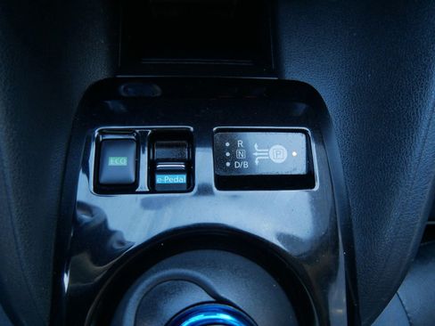 Used 2018 Nissan Leaf SL w/ SL Technology Package image 24