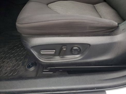 Used 2019 Toyota Camry LE image 17