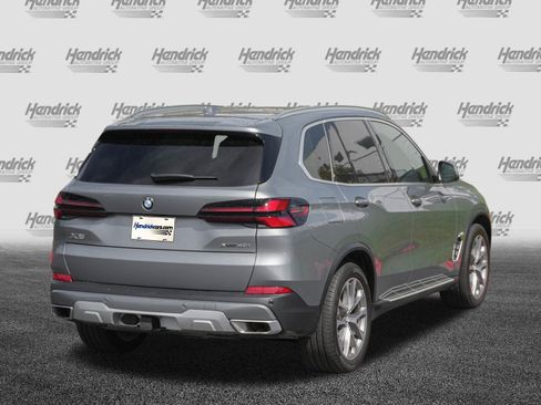 Certified 2025 BMW X5 xDrive40i w/ Executive Package AWD/4WD image 8