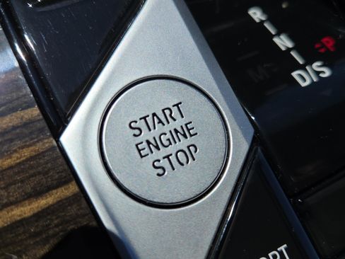 Certified 2024 BMW X5 xDrive40i w/ Premium Package image 43