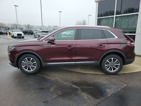 Used 2023 Lincoln Nautilus AWD w/ Premium Package image 4