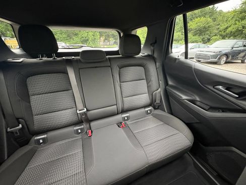 Used 2025 Chevrolet Equinox LT FWD image 32