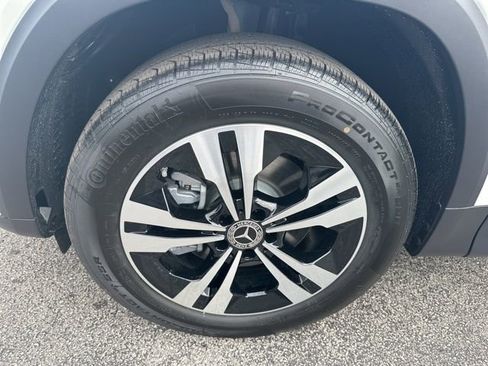 New 2026 Mercedes-Benz GLB 250 4MATIC image 11