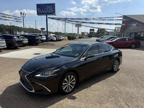 Used 2020 Lexus ES 350 w/ Accessory Package 2 FWD image 2