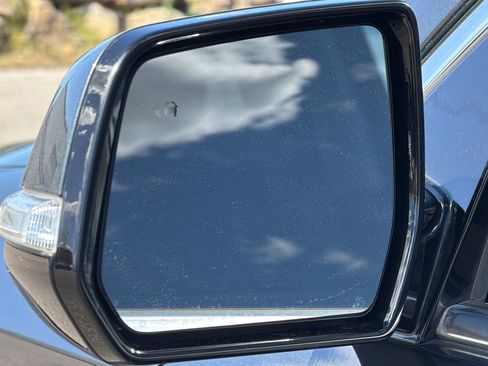 Used 2018 Chevrolet Traverse LT AWD/4WD image 52