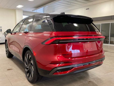 New 2026 Lincoln Nautilus Reserve image 14